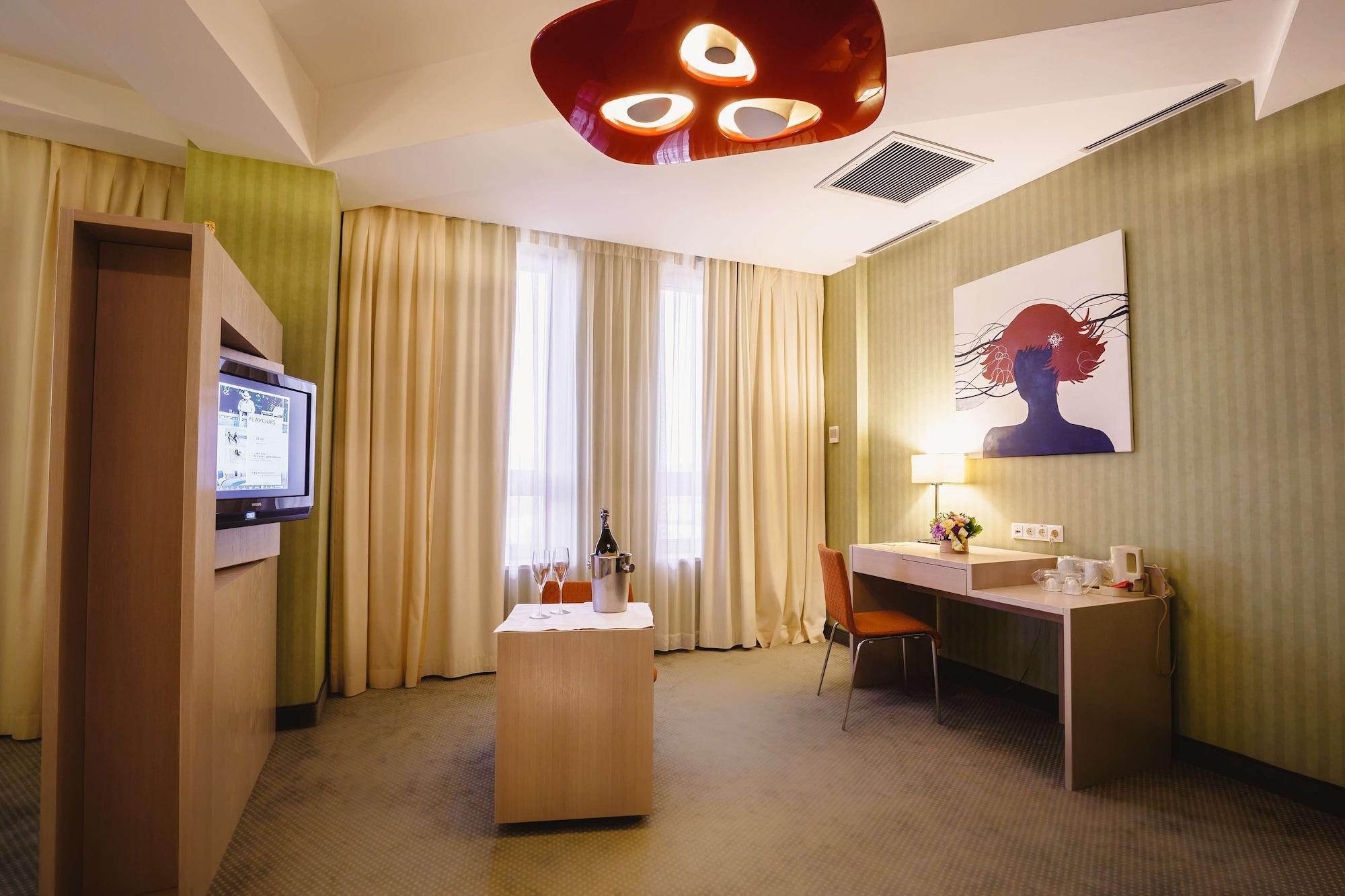 Hotel Golden Tulip Ana Tower سيبيو المظهر الخارجي الصورة