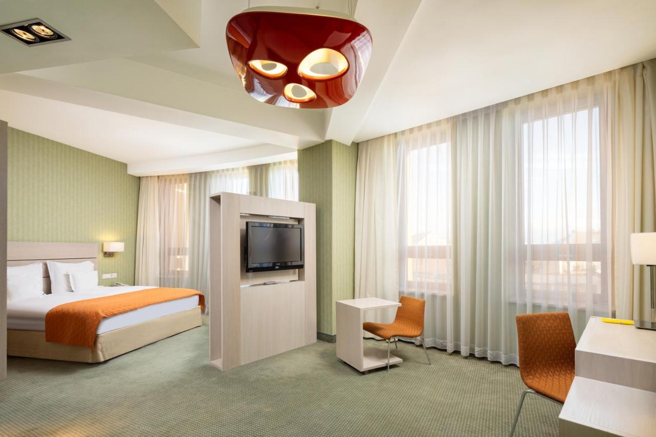 Hotel Golden Tulip Ana Tower سيبيو المظهر الخارجي الصورة