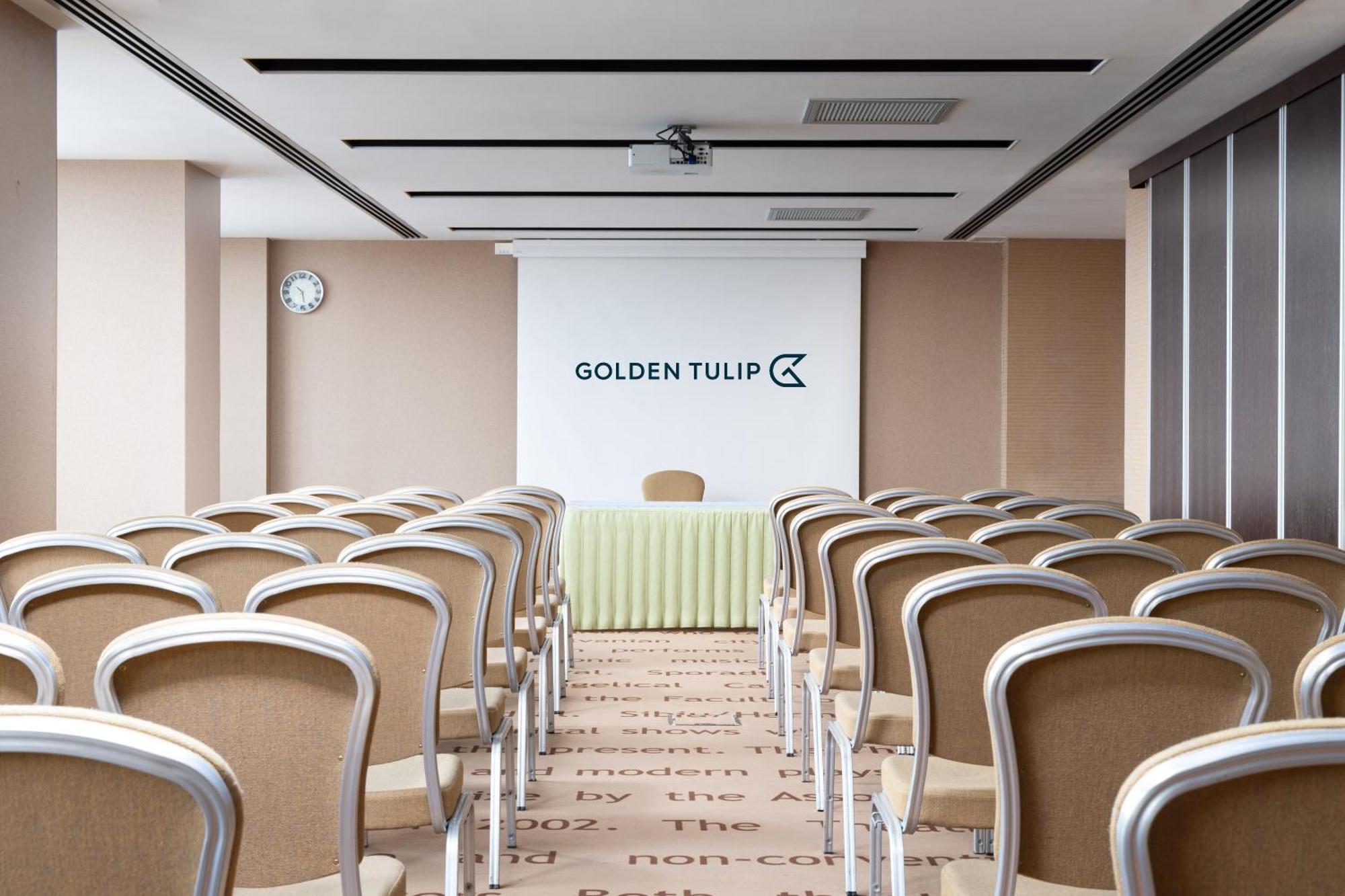 Hotel Golden Tulip Ana Tower سيبيو المظهر الخارجي الصورة